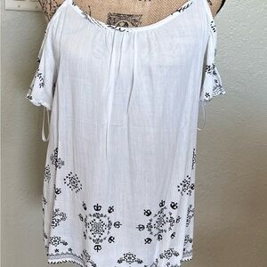 NWT AUW cold shoulder top